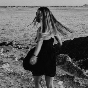 schwarz-weiß bild von alexandra